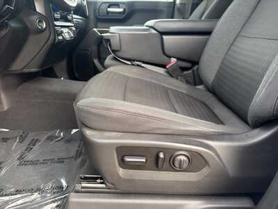 2021 Chevrolet 1500 Crew Cab, $30149. Photo 5