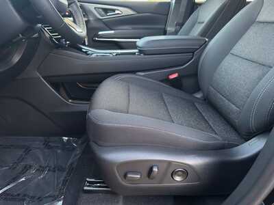 2027 Chevrolet Traverse, $44540.0. Photo 5