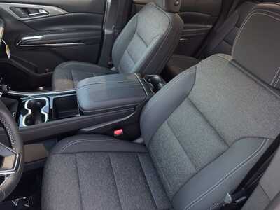2027 Chevrolet Traverse, $44540.0. Photo 6