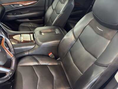 2019 Cadillac Escalade, $36149. Photo 6