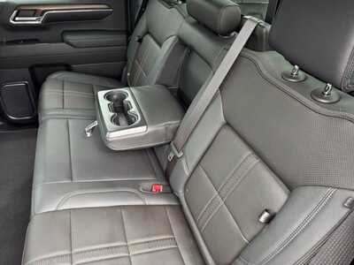 2024 Chevrolet 1500 Crew Cab, $41649. Photo 8
