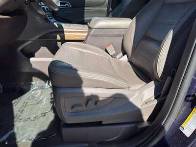 2019 GMC Yukon XL, $24999. Photo 5