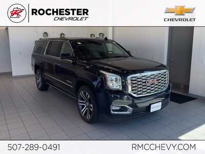 2019 GMC Yukon XL, $24999. Photo 1