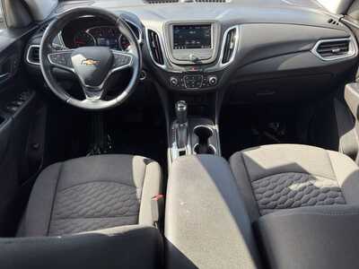 2019 Chevrolet Equinox, $19249. Photo 11