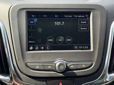 2019 Chevrolet Equinox, $19249. Photo 3