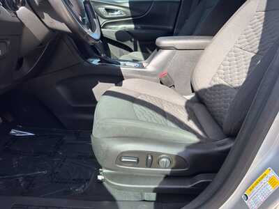 2019 Chevrolet Equinox, $19249. Photo 5