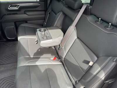 2024 Chevrolet 3500 Crew Cab, $59349. Photo 8