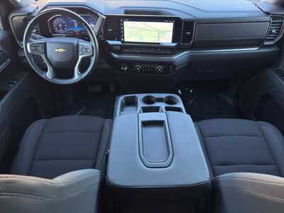 2024 Chevrolet 1500 Crew Cab, $33949. Photo 11