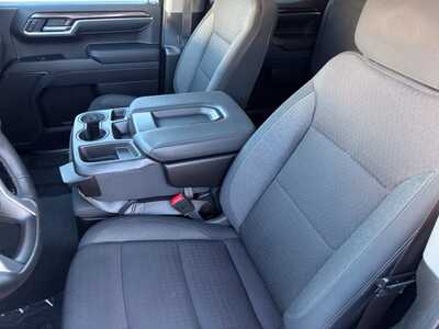 2024 Chevrolet 1500 Crew Cab, $33949. Photo 6