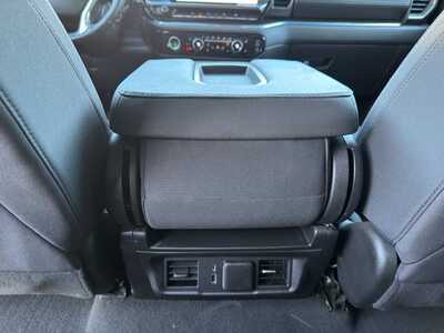 2024 Chevrolet 1500 Crew Cab, $33949. Photo 9
