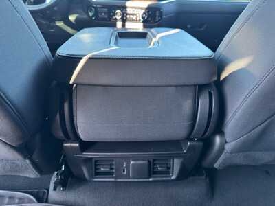 2023 Chevrolet 1500 Crew Cab, $37749. Photo 9