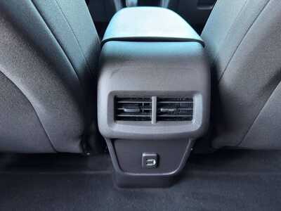 2024 Chevrolet Equinox, $21449. Photo 9