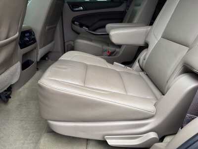 2017 Chevrolet Tahoe, $21349. Photo 8