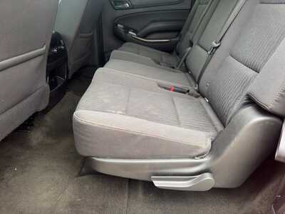 2018 Chevrolet Suburban, $16949. Photo 7