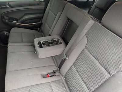 2018 Chevrolet Suburban, $16949. Photo 8