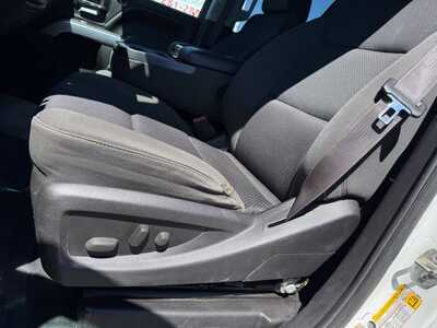 2015 Chevrolet 2500 Crew Cab, $22949. Photo 5