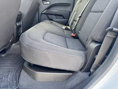 2020 Chevrolet Colorado Crew Cab, $15849. Photo 7
