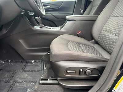 2020 Chevrolet Equinox, $18949. Photo 5