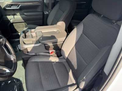 2023 Chevrolet 1500 Crew Cab, $30949. Photo 6