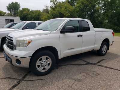 2011 Toyota Tundra Crew Cab, $6900. Photo 1