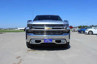 2021 Chevrolet 1500 Crew Cab, $43995. Photo 3