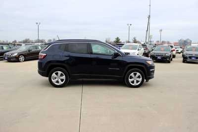 2019 Jeep Compass, $21995. Photo 5