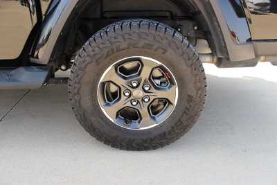 2020 Jeep Gladiator, $34995. Photo 10