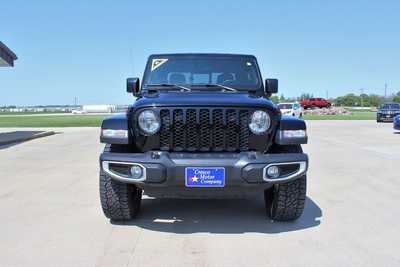 2020 Jeep Gladiator, $35995. Photo 3
