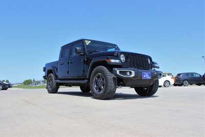 2020 Jeep Gladiator, $34995. Photo 4