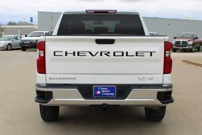 2021 Chevrolet 1500 Crew Cab, $37995. Photo 6