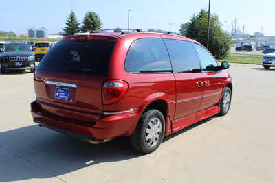 2005 Chrysler Town & Country, $6995. Photo 5