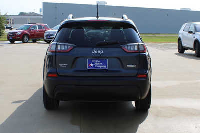 2020 Jeep Cherokee, $17995. Photo 6