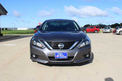2017 Nissan Altima, $16995. Photo 2