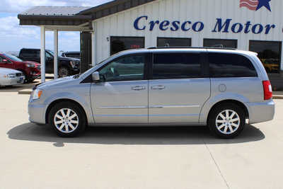 2016 Chrysler Town & Country, $7995. Photo 8