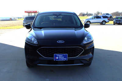 2020 Ford Escape, $17995. Photo 2