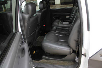 2003 Chevrolet Avalanche, $7995. Photo 10