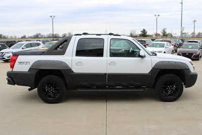 2003 Chevrolet Avalanche, $7995. Photo 4