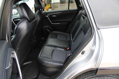 2020 Toyota RAV4, $29995. Photo 9