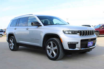 2021 Jeep Grand Cherokee L, $30995. Photo 3