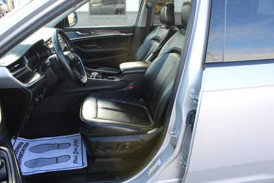 2021 Jeep Grand Cherokee L, $30995. Photo 9