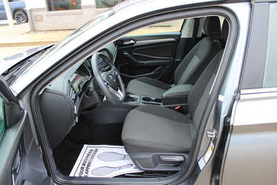 2021 Volkswagen Jetta, $14995. Photo 9