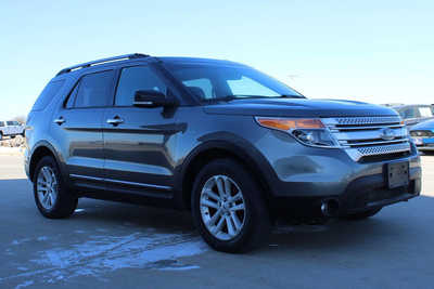 2013 Ford Explorer, $5995. Photo 3