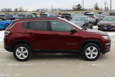 2021 Jeep Compass, $18995. Photo 4
