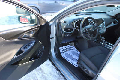 2024 Chevrolet Malibu, $21995. Photo 11