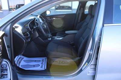 2024 Chevrolet Malibu, $21995. Photo 9