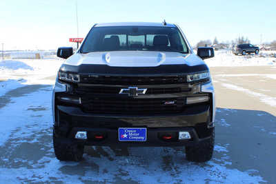 2020 Chevrolet 1500 Crew Cab, $34995. Photo 2