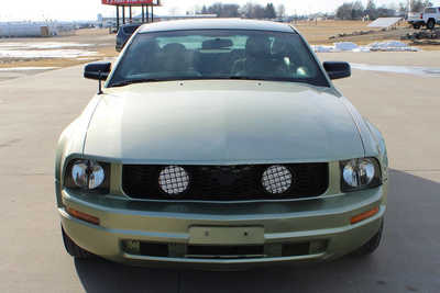 2005 Ford Mustang, $5995. Photo 2