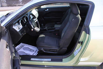 2005 Ford Mustang, $5995. Photo 9