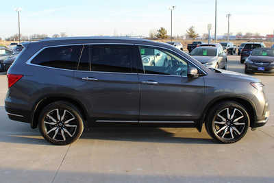 2020 Honda Pilot, $29995. Photo 4