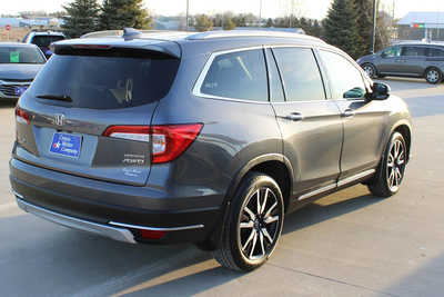 2020 Honda Pilot, $29995. Photo 5